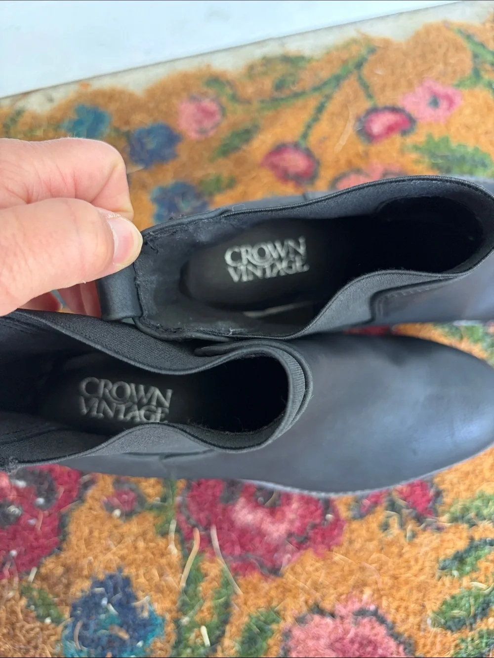 NWOT Crown vintage Black Wedge Chelsea Ankle Boot